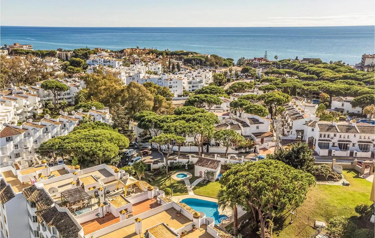 Awesome Apartment In Calahonda With Kitchen Sitio de Calahonda スペイン